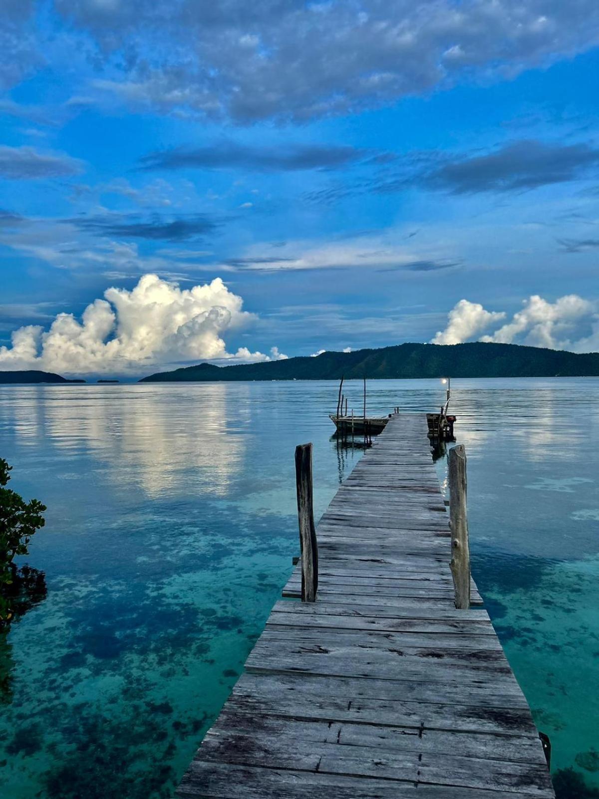Villa Raja Ampat Blue Sea Besir Exterior foto